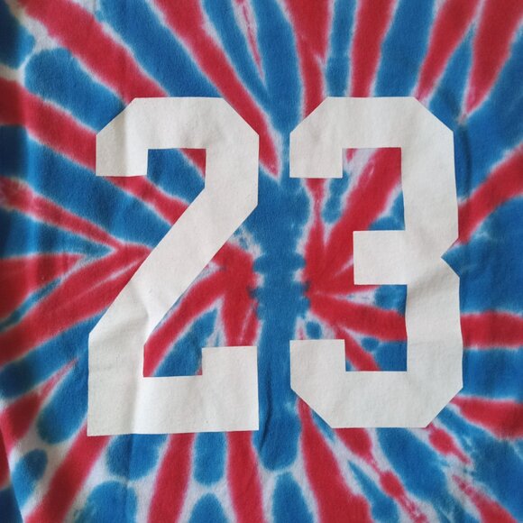 Dairy Queen Graphic Print Crew Neck Sweatshirt and 2 T-Shirts Bundle Size Medium - Picture 3 of 12